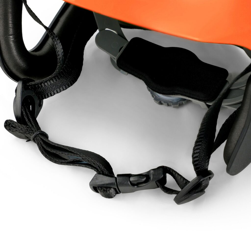 Casque Essential Typhoon rouge M